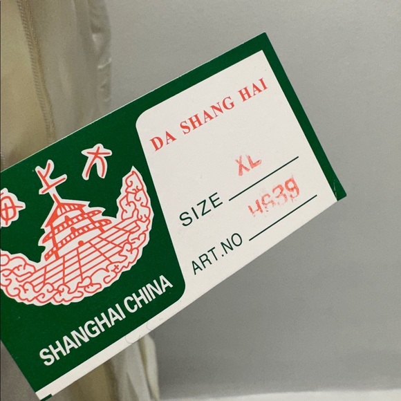 Bath Robe Belted Pockets Satin Silky Hand Embroidered Dragon Asian Ivory New XL - Picture 7 of 8